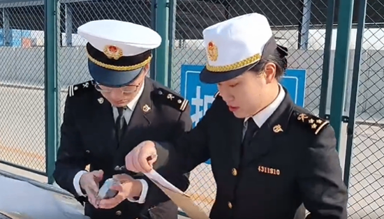 金蜘蛛紧固件网.jpg